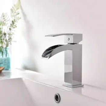 NEW SATRO Single Hole Bathroom Faucet - F11133