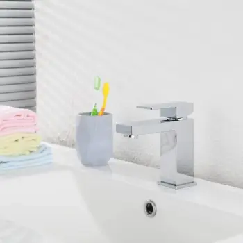 MADISON Single Hole Bathroom Faucet - F11123